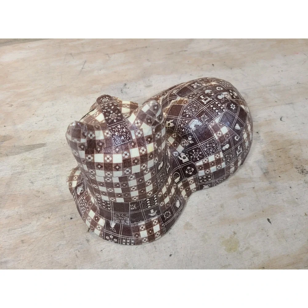 Vintage Country Quilted Decoupage Resin Resting Cat Doorstop